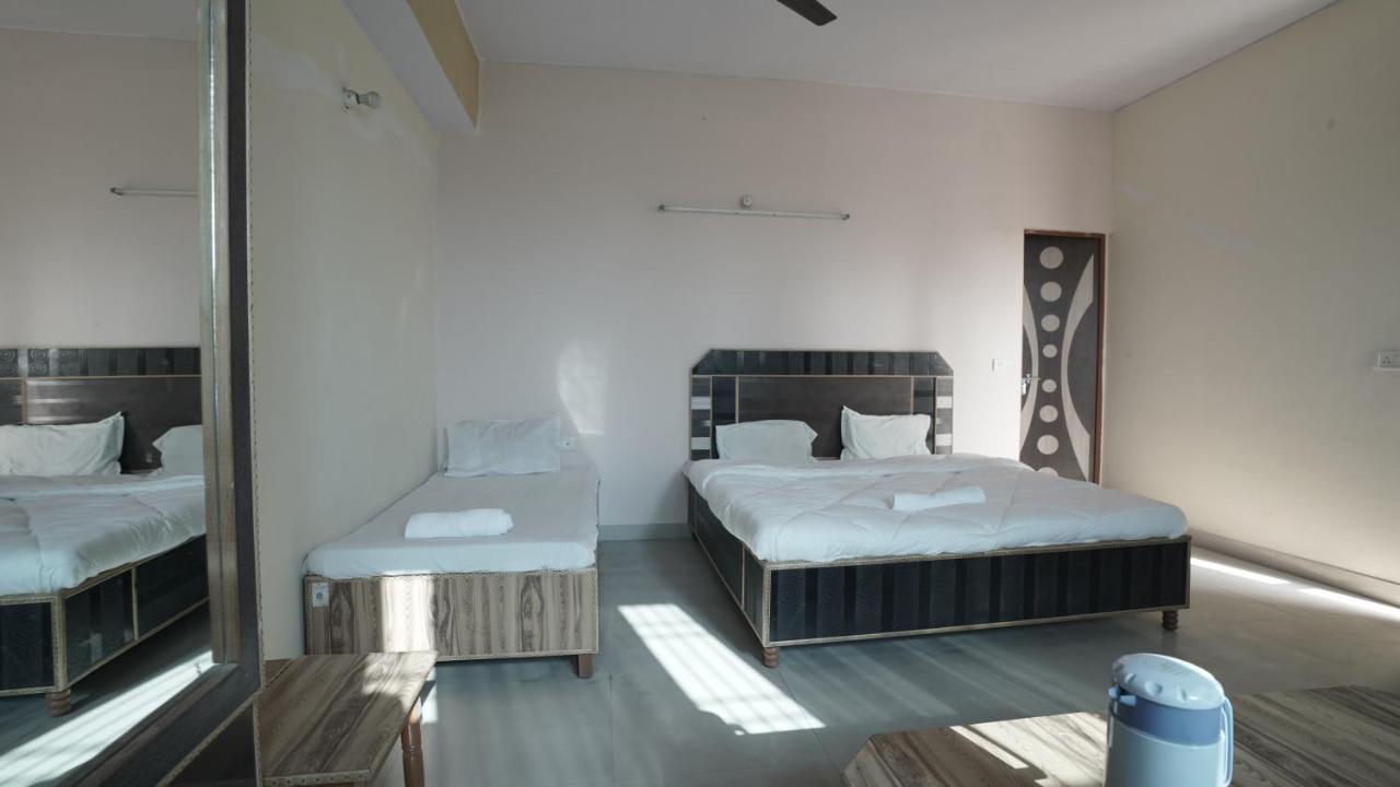 Hotel Mohan By Wb Inn Agra  Exterior photo