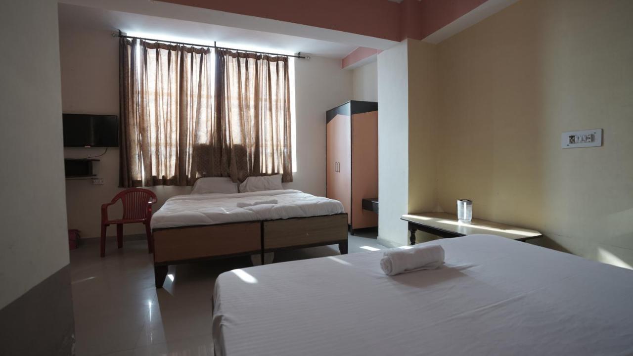 Hotel Mohan By Wb Inn Agra  Exterior photo