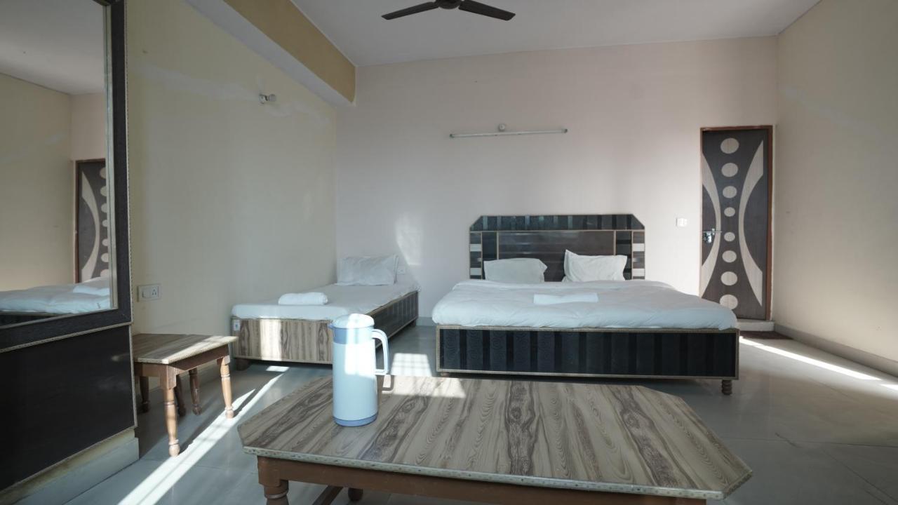 Hotel Mohan By Wb Inn Agra  Exterior photo